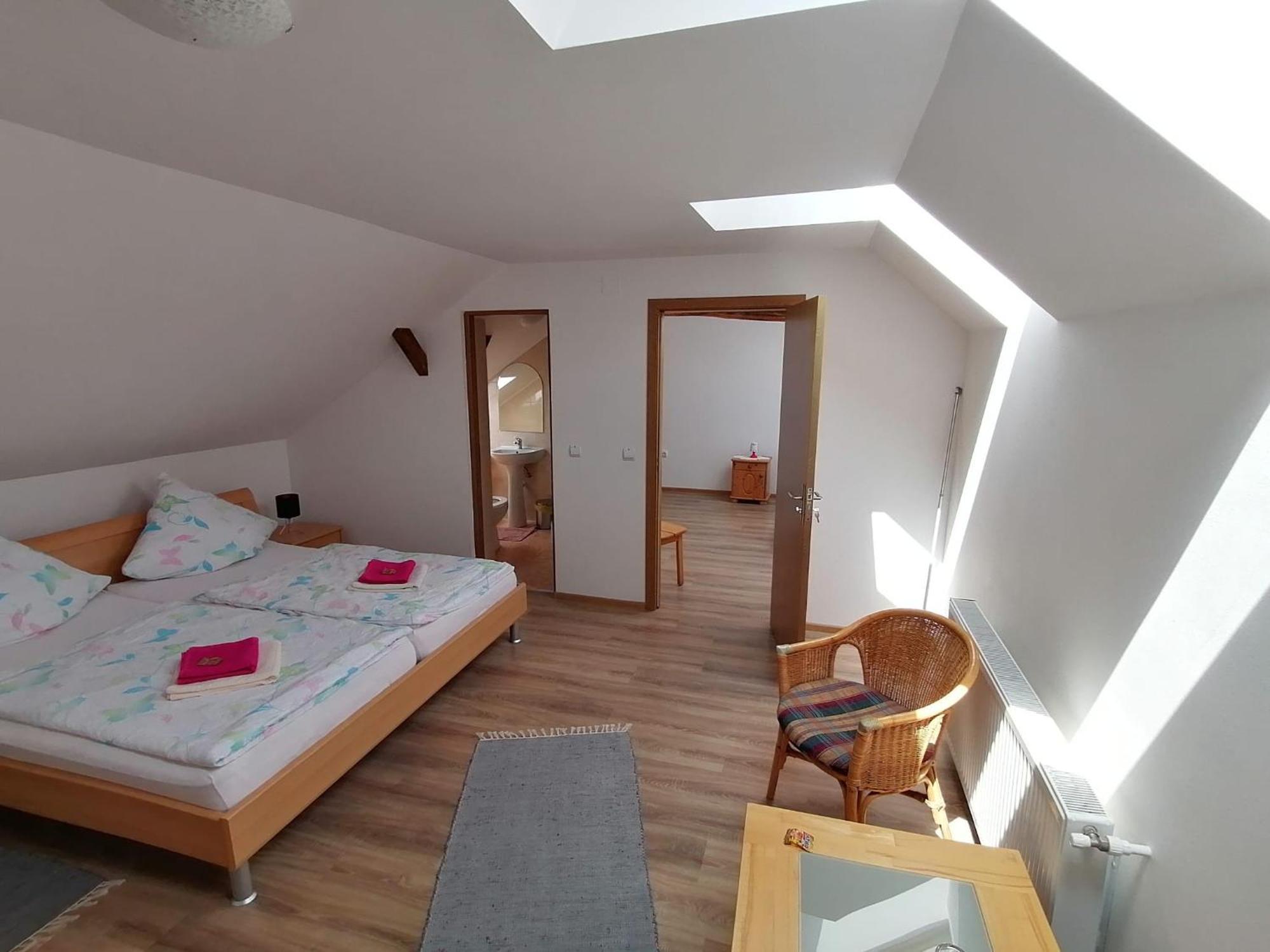 Casa Bunicii Otel Sasca Montană Dış mekan fotoğraf